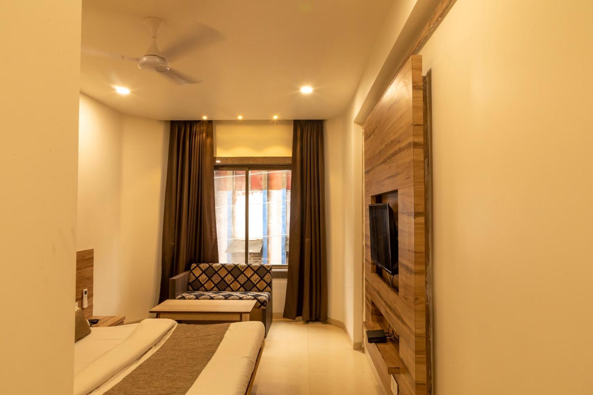 Adarsh Palace Hotel Бхопал Экстерьер фото